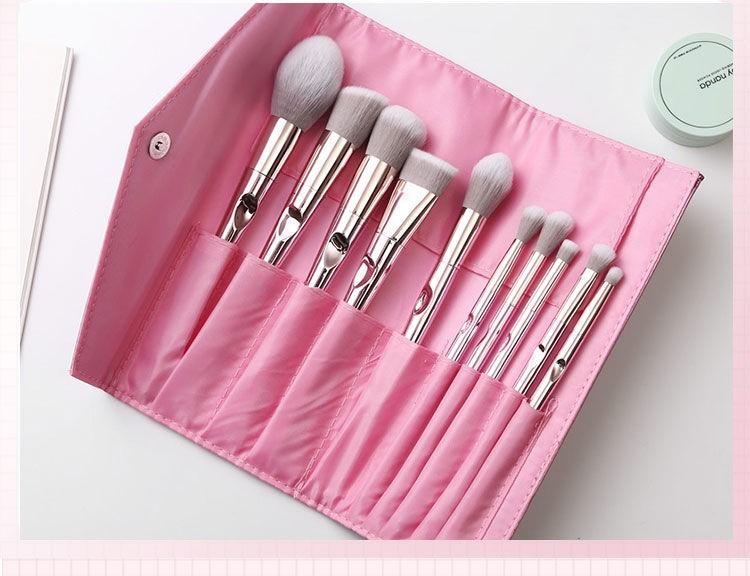 Makeup brush Makeup brush